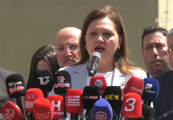 chpnin-oylariyla-secildi-akpye-katildi-burcu-koksal-afyonkarahisarda-mertlikten-bahsetti-hLk8pSKS