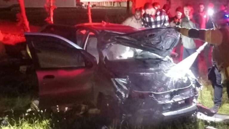 musta-otomobil-takla-atti-1-olu-3-yarali-zHtIEFGI