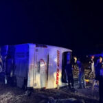 Kirikkalede yolcu otobusu devrildi cok sayida yarali var CNIgWV75